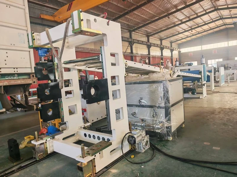 Produktion einer 600-mm-PVC-Plattenextrusionslinie