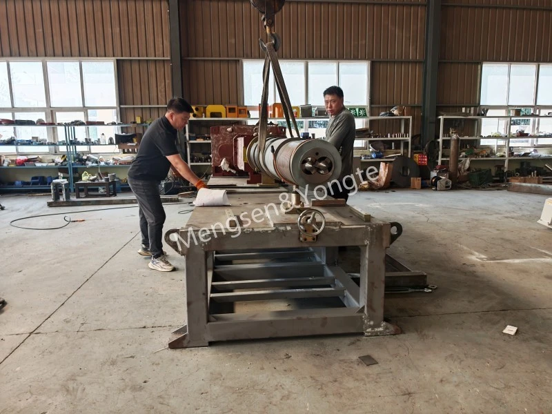 Einstellung des Schneckenabstands für den konischen Doppelschneckenextruder SJSZ65/132 WPC-Türrahmen