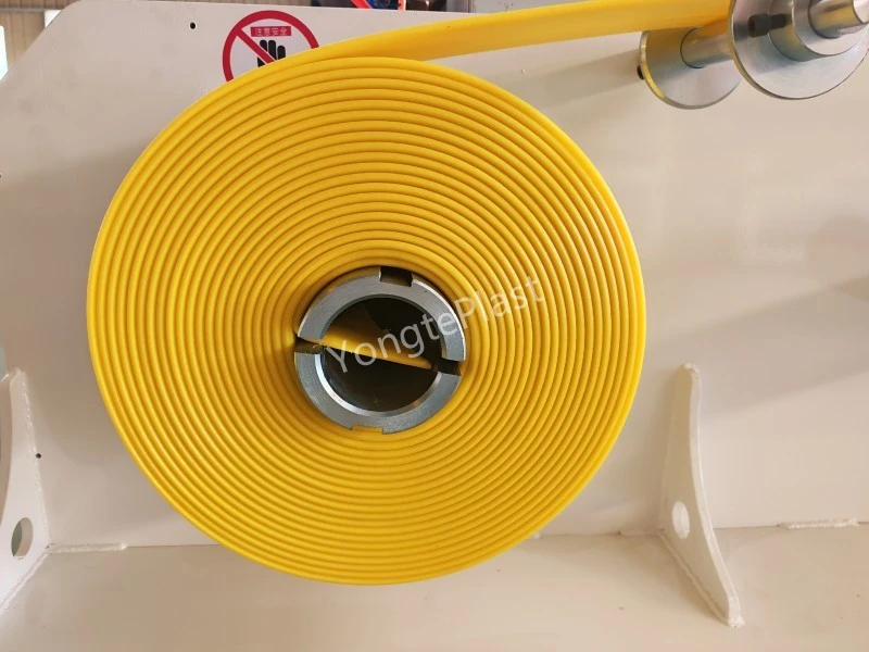 Maschine zur Herstellung von PE-Blechspulen